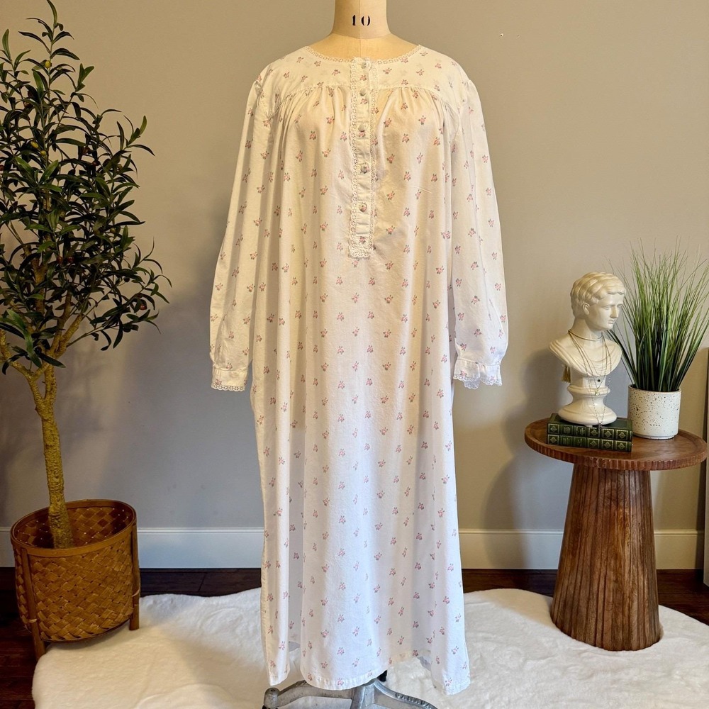 Vintage Floral Cotton Nightgown Womens Long Prairie Cottagecore Lace Trim